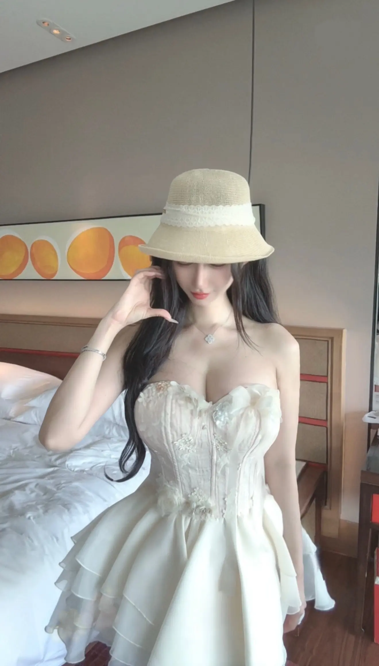 上天给了我爱笑的性格 为什么给我那么多痛苦的经历