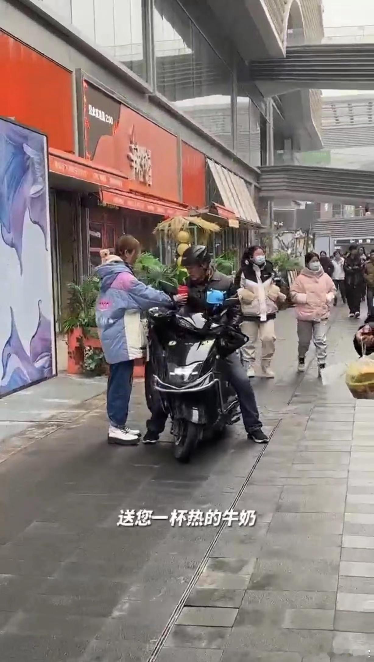 #情感[超话]##2024祝你幸运一整年# 2024年，希望所有人所念皆所想，所