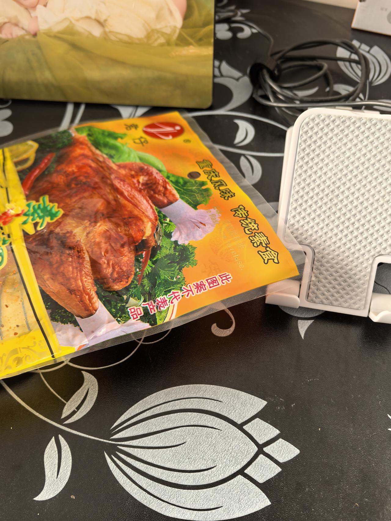 果然女生的减肥只是为了吓吓身上的肉🥩  [叹气][叹气][叹气]减肥