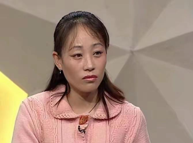 1998年，内蒙一女子自家商店被盗，女子通过足迹跟踪到盗贼，没想到女子竟然被破格