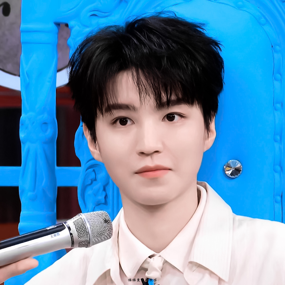 小猫改不了吃小鱼干ᗦ↞◃ 