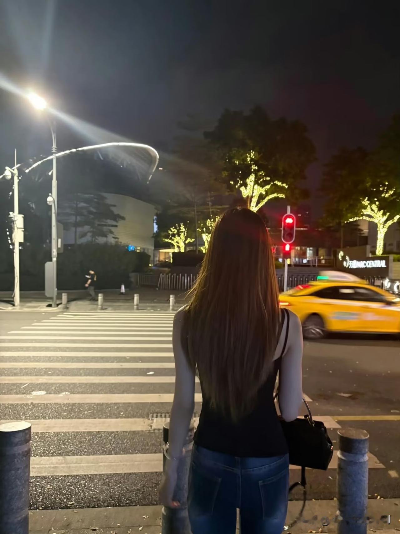 总以为时间会过得很慢，可转眼又是一年秋