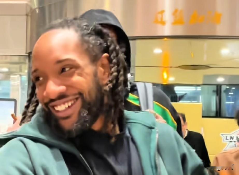 威尔斯加盟浙江广厦！
日前有媒体人透露，前辽宁男篮小外援威尔斯新赛季将要加盟浙江