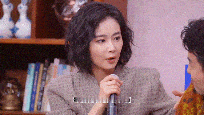 哈哈哈，大过年的，高叶被要求表演哭戏！这年头就连大嫂回了家，也得表演才艺！

咱