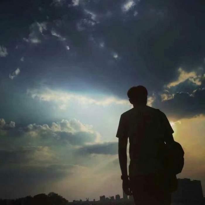 一直以为对于儿子的去留，我是保持着顺其自然的心态，没成想，一个梦，真真切切地诠释