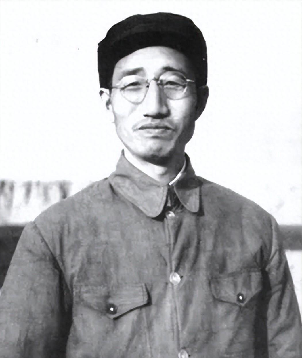 1964年刘伯承突然赴哈军工视察，刘太行感到好奇：父亲怎么会亲自过来了？
196