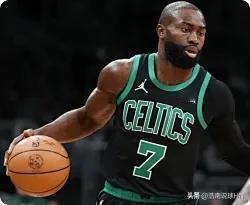 随着杰伦布朗爆砍50分碾压登哥，25-26赛季探花排名发生巨大变化！

第一，东