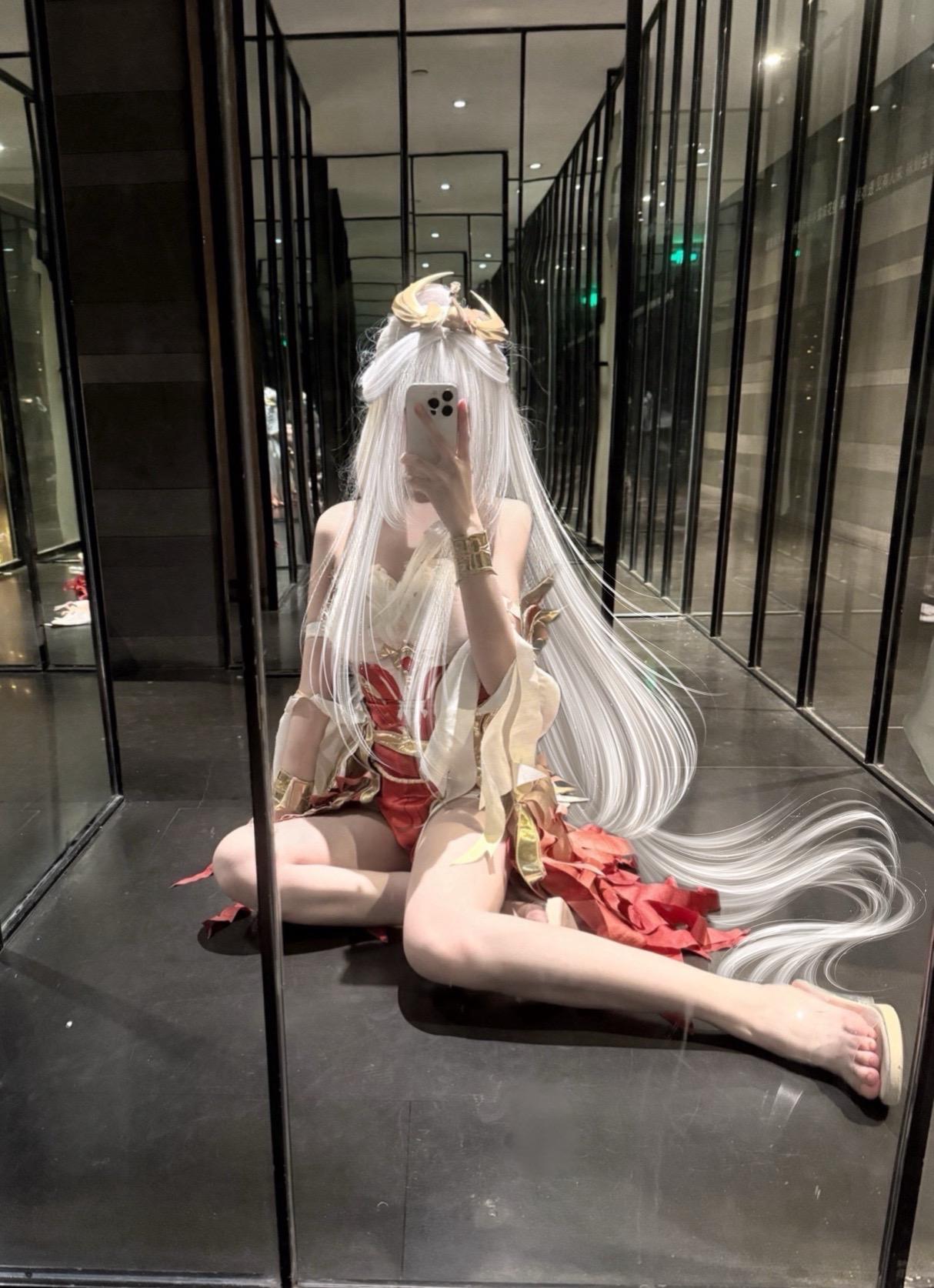 身无彩凤双飞翼 心有灵犀一点通