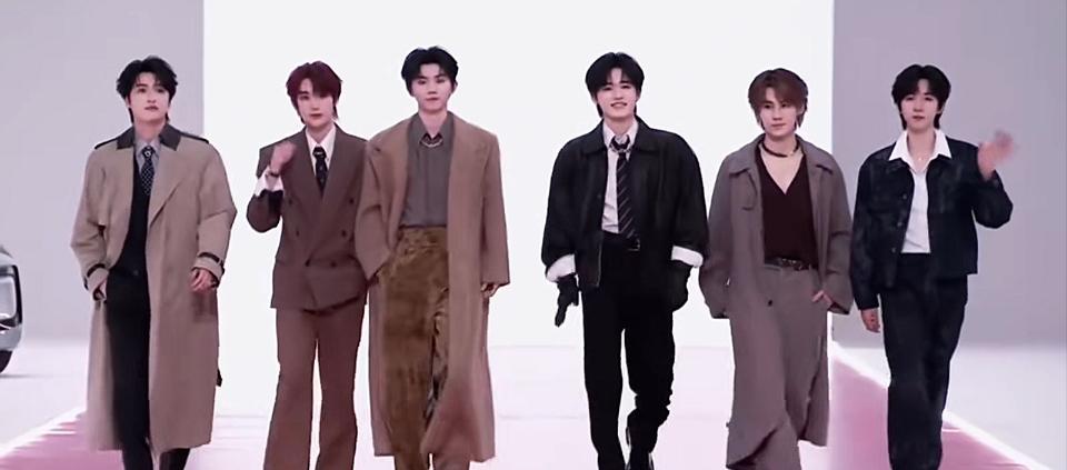 时尚走秀，帅气男神们大放异彩！👏👏👏