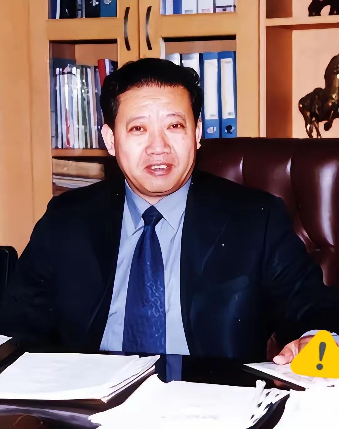 2018年，葵花药业董事长关彦斌因为和自己的女秘书有了孩子，原配妻子张晓兰干脆利