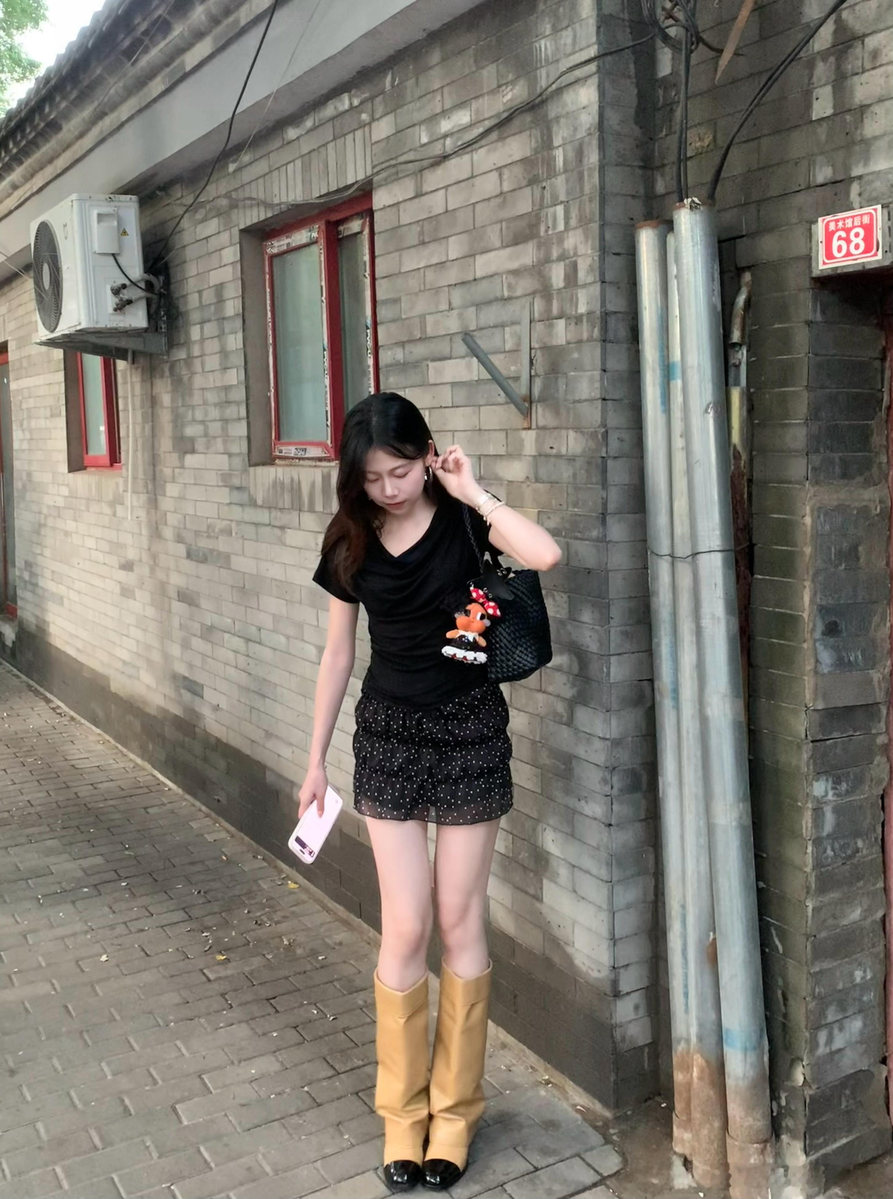 这次北京真的有好多美好的回忆！还是喜欢女孩子给我拍的照片哈哈哈哈！！女孩子最美好