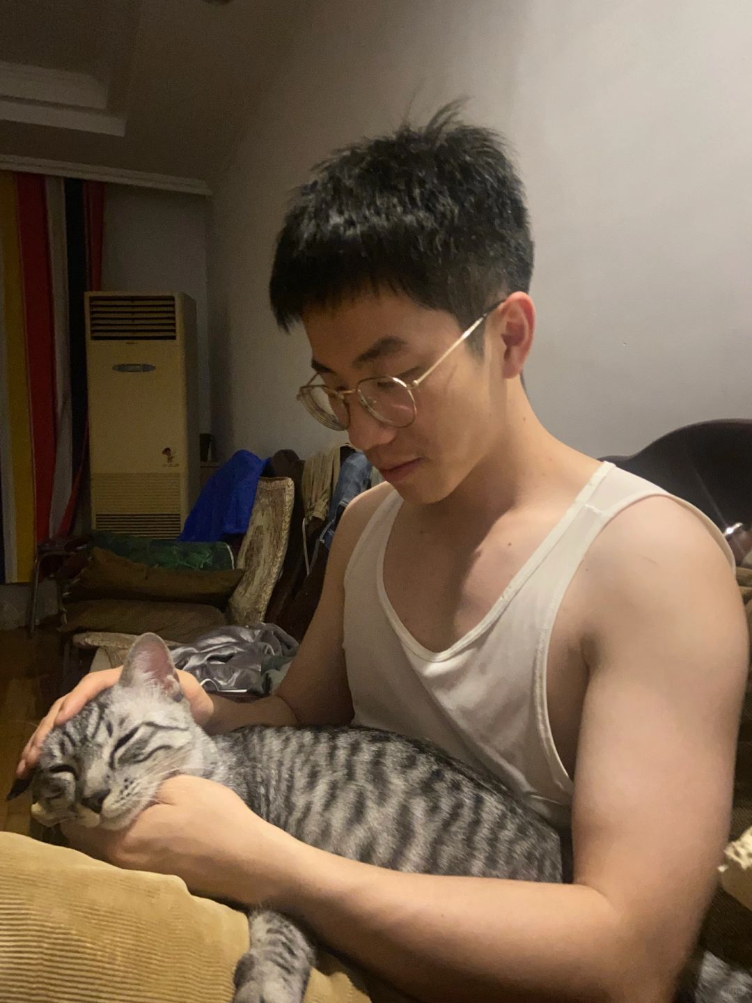 27岁还是猫宝男会被嘲笑吗