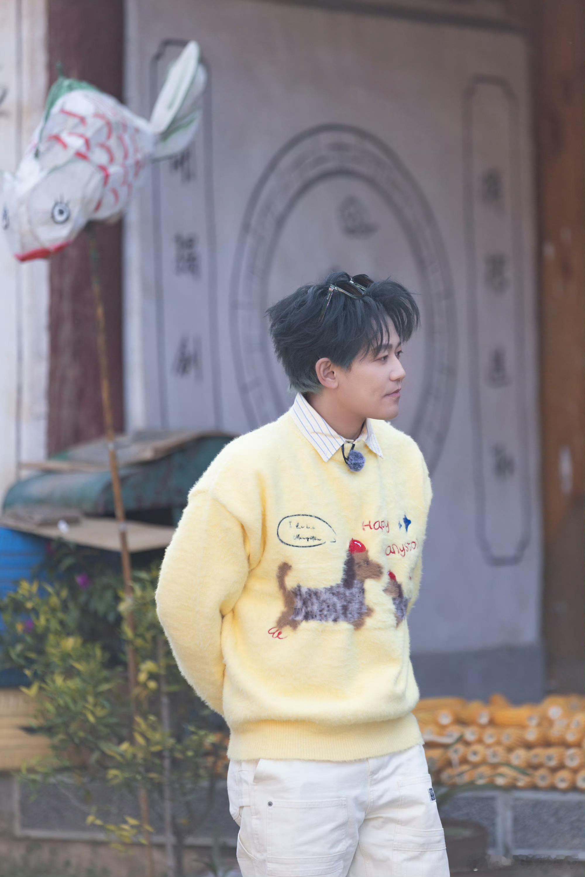 苏醒“苏式松弛感”主持麒麟舞，庄重松弛平衡拉近距离～苏醒中英双语主持报幕麒麟舞快