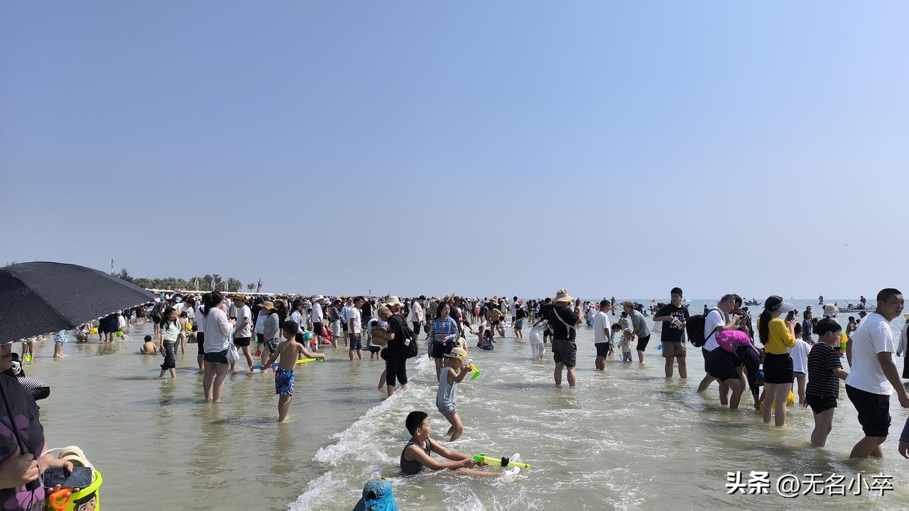 来广西旅游，除了去桂林看山水以外，一定不要错过北海，尤其是银滩。
相信大家对大海