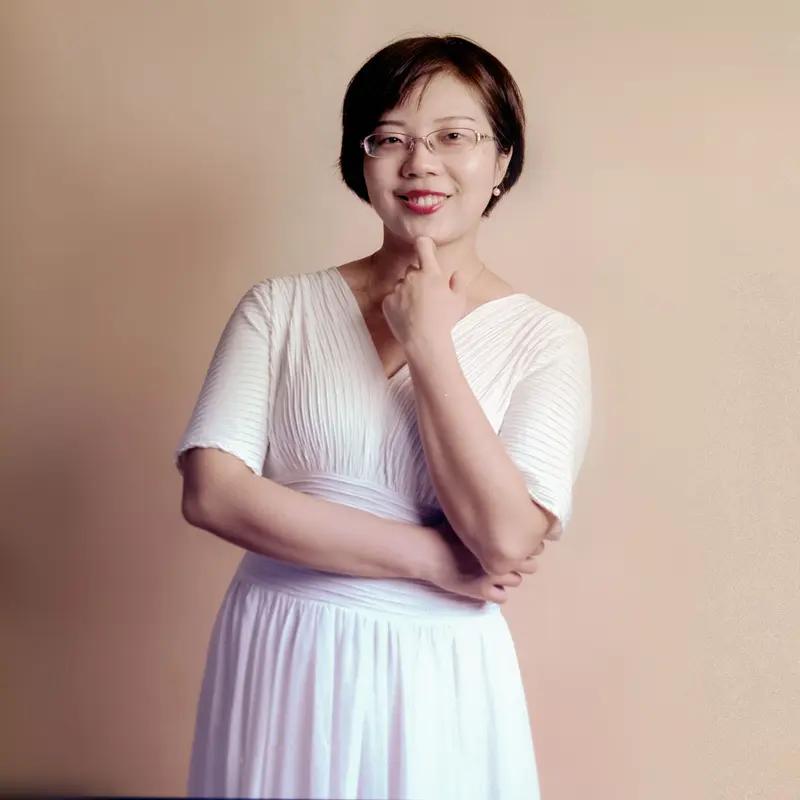 自学成才，就是天才，自学成才，替力无限。敢于参加阿里赛，她就巳经赢了全世界百分之