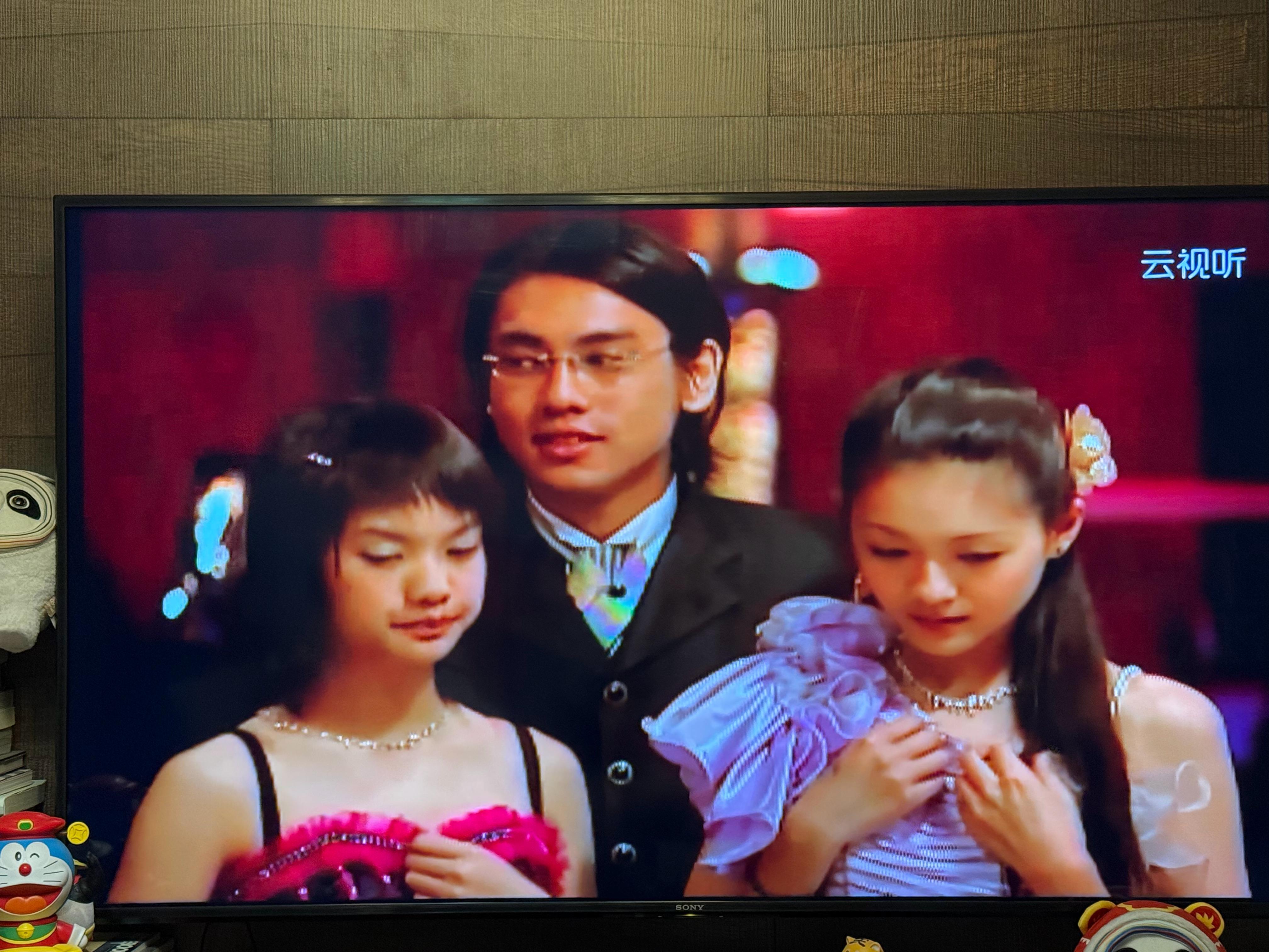 《流星花园》看到停不下来，还是很好看啊，大S就是杉菜本菜。 