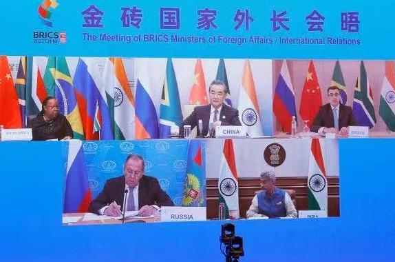 金砖外长会这次没能发联合公报，表面看是一次会议文本“难产”，背后其实是扩员后金砖