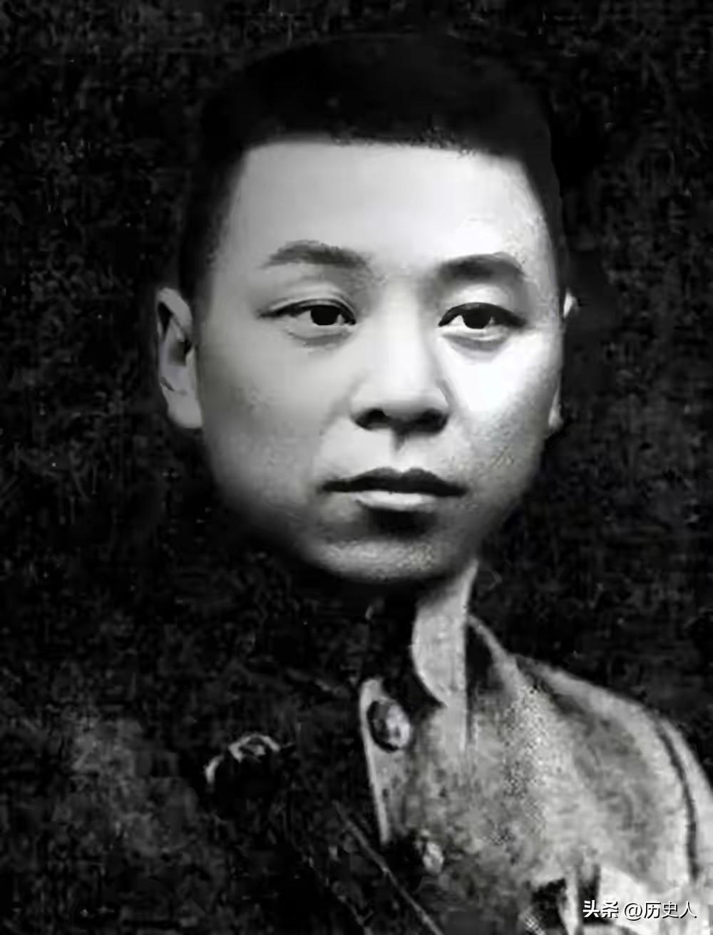 1949年最打脸的起义：被蒋介石闲置七年的光杆司令，凭空拉出两万大军倒戈
 
1