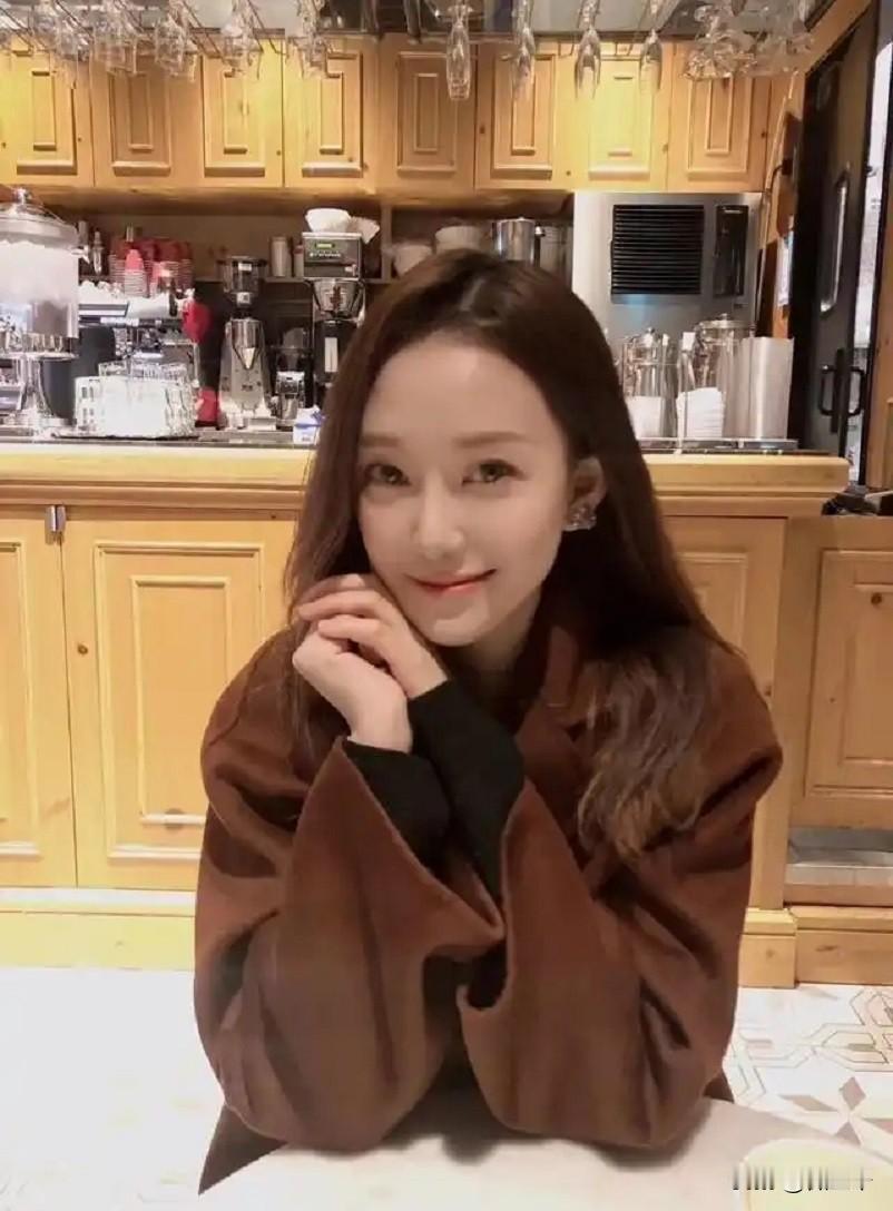 孙割的肾不好，年纪轻轻就有肾结石。2019年，由于患肾结石临时取消与巴菲特的午餐