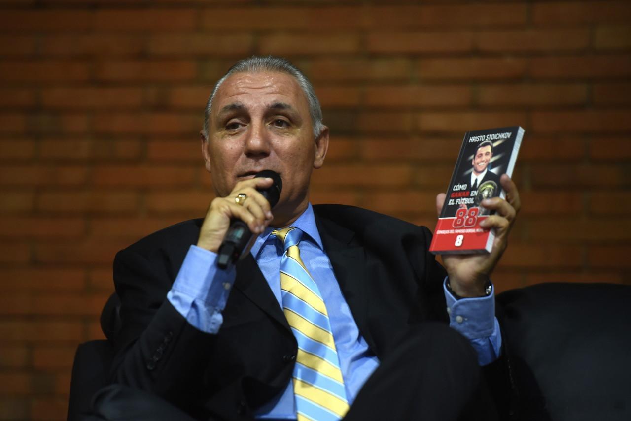 斯托伊奇科夫：没人能将梅西的成就归功于自己，他的天赋与生俱来4月13日讯 日前，