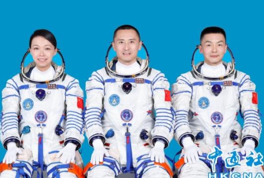 大快人心！台湾绿营捂了几十年的弥天大谎，被神舟二十三号一夜炸碎！5 月 24 日
