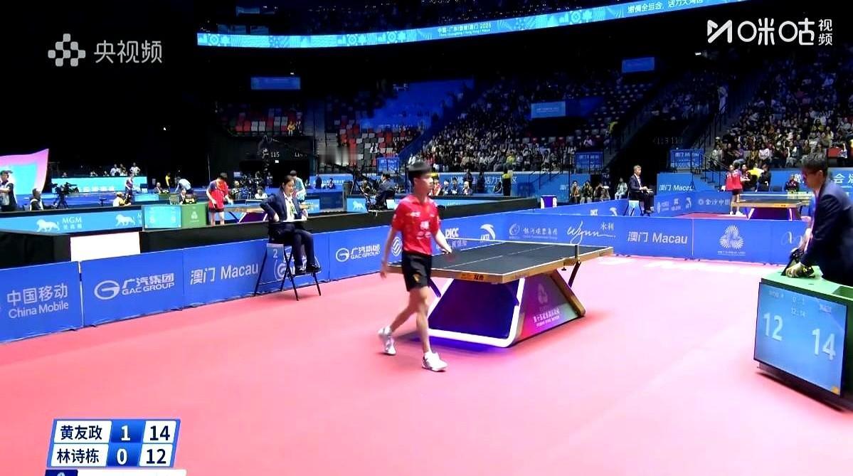 0比2到4比2，剧本杀式翻盘！

林诗栋把黄友政打懵了。

前两局黄友政出手又狠