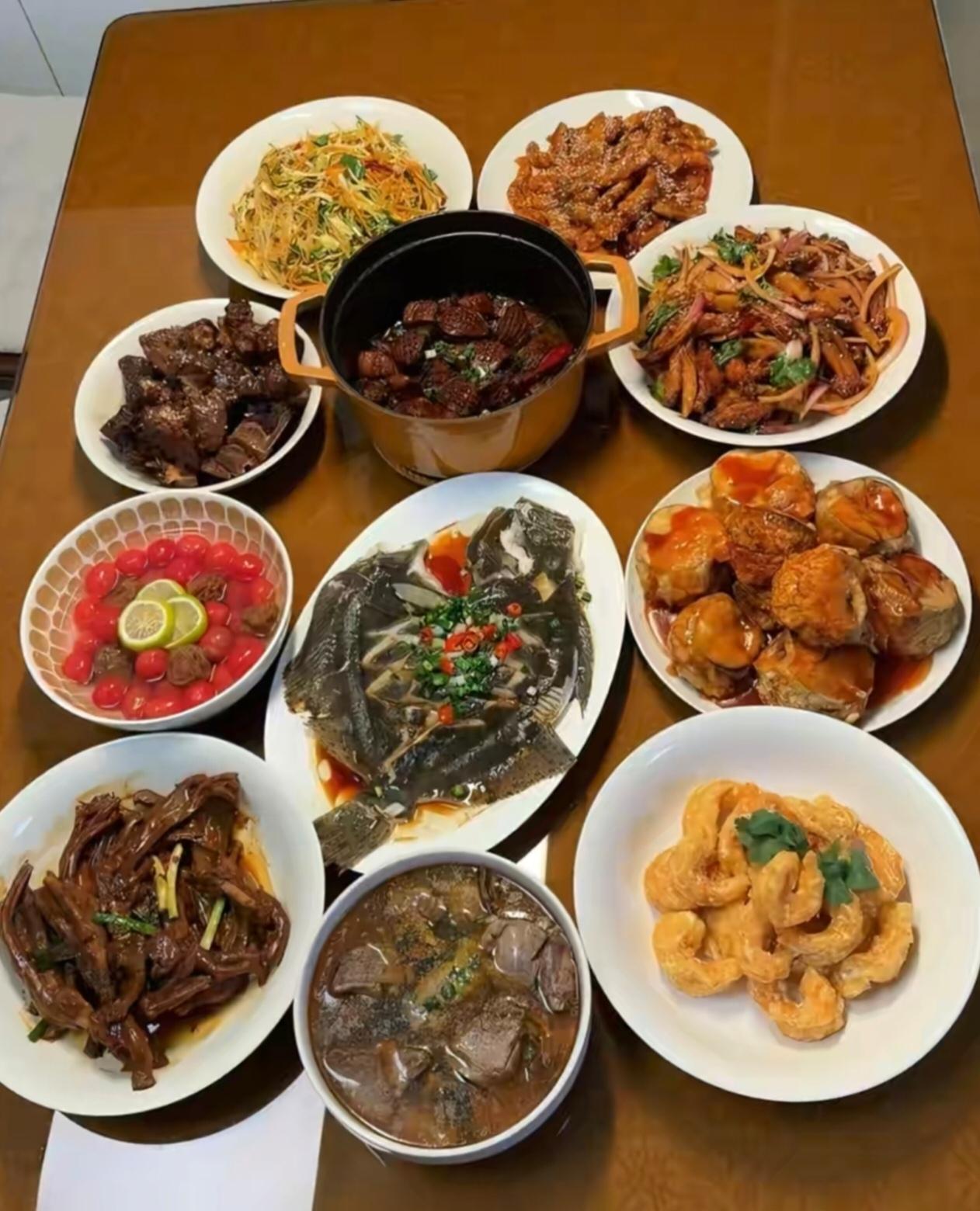 今年三月老妈摔了一跤，骨折出院后一直在姐姐家养伤。
        姐姐是医生啊