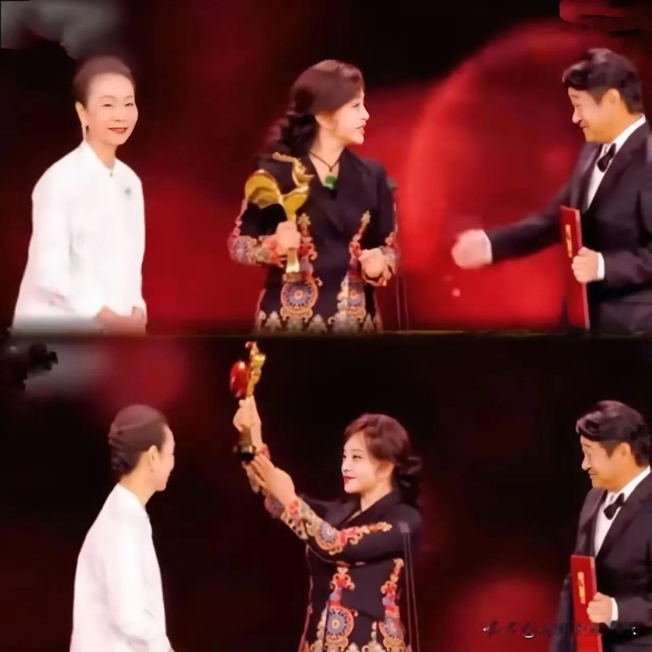 刘晓庆和奚美娟同框高下立判，奚美娟德艺双馨老艺术家，人前装清纯白莲花，人后连自己