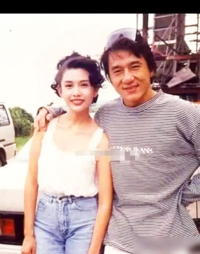 打死都不信！1992年邱淑贞拍三级片全裸出镜，王晶竟当场喊停还护到底！

邱淑贞