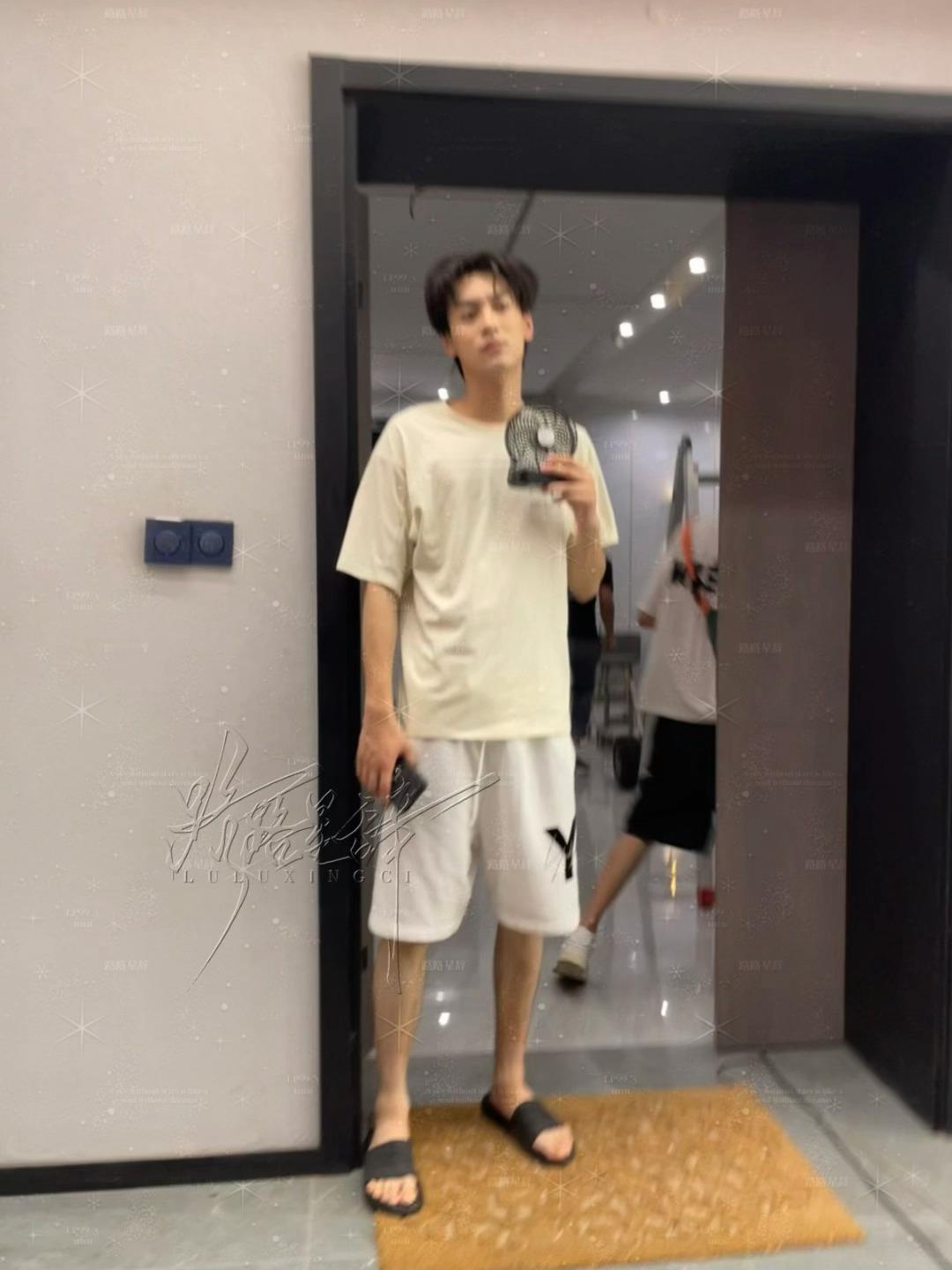 居家老爸！无锡炎热的夏天 