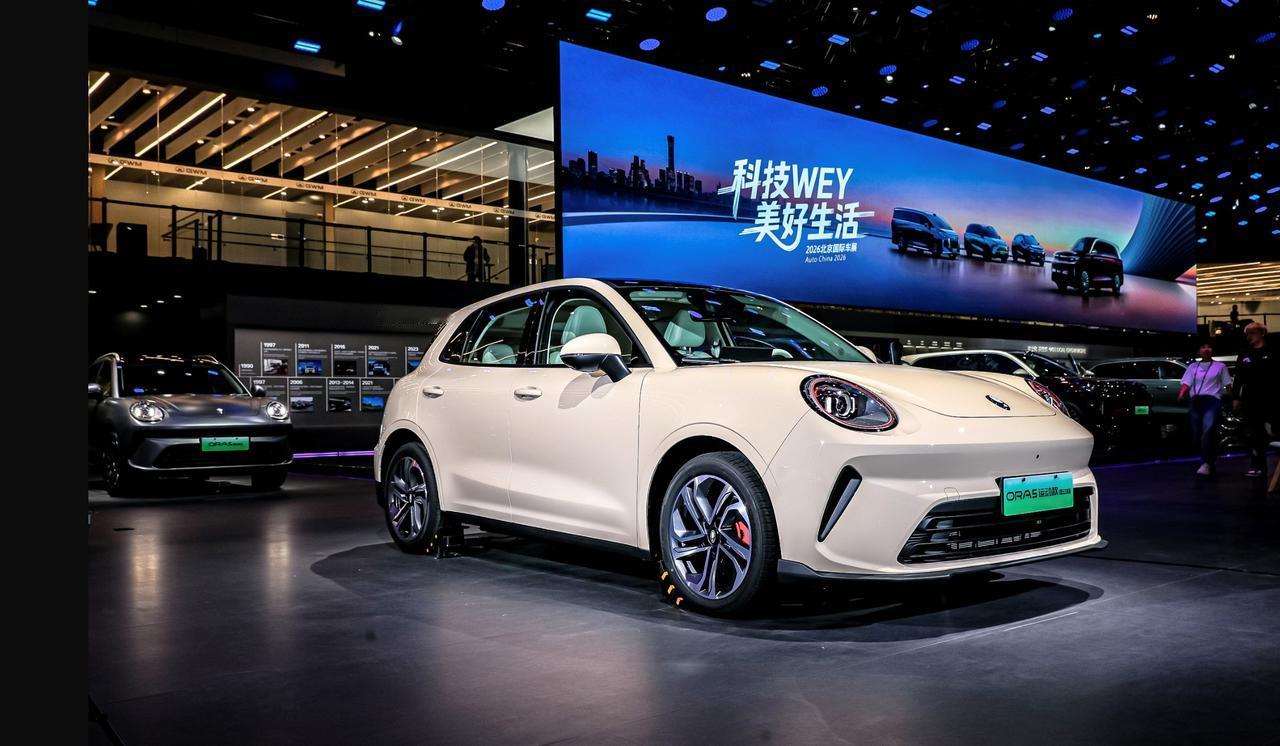 4月25日，欧拉5多动力版本车型上市。其中混动版推出2款车型，售价8.98-9.