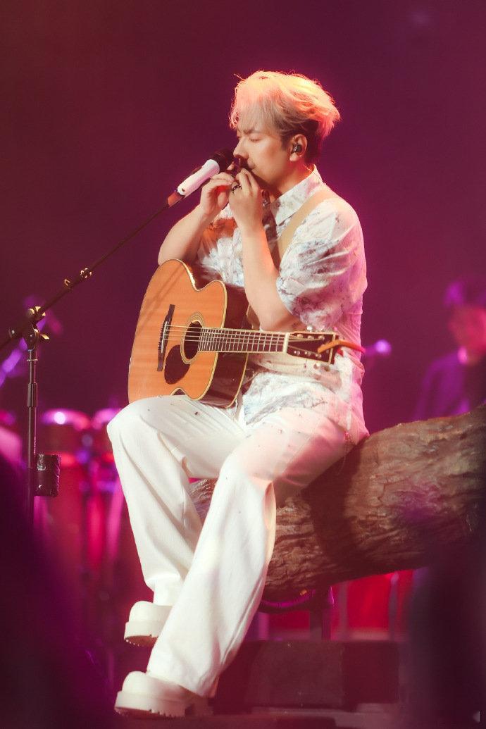 海来阿木杭州演唱会下周开唱海来阿木[超话]8 月 9 日，海来阿木带着他的音乐故