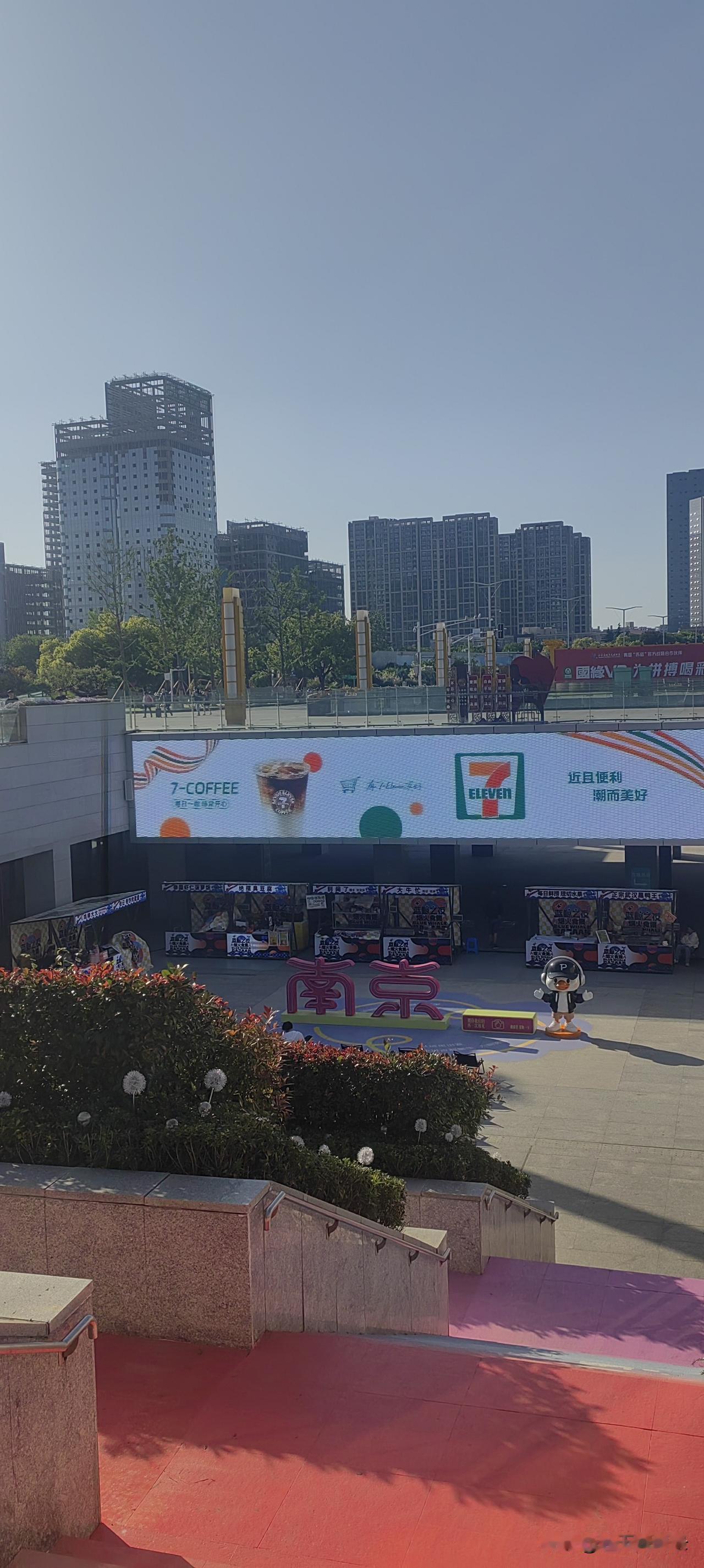 每个人都不容易，理解吧，理解别人等于等于理解自己。每个人，面对生活方式的不同，遇