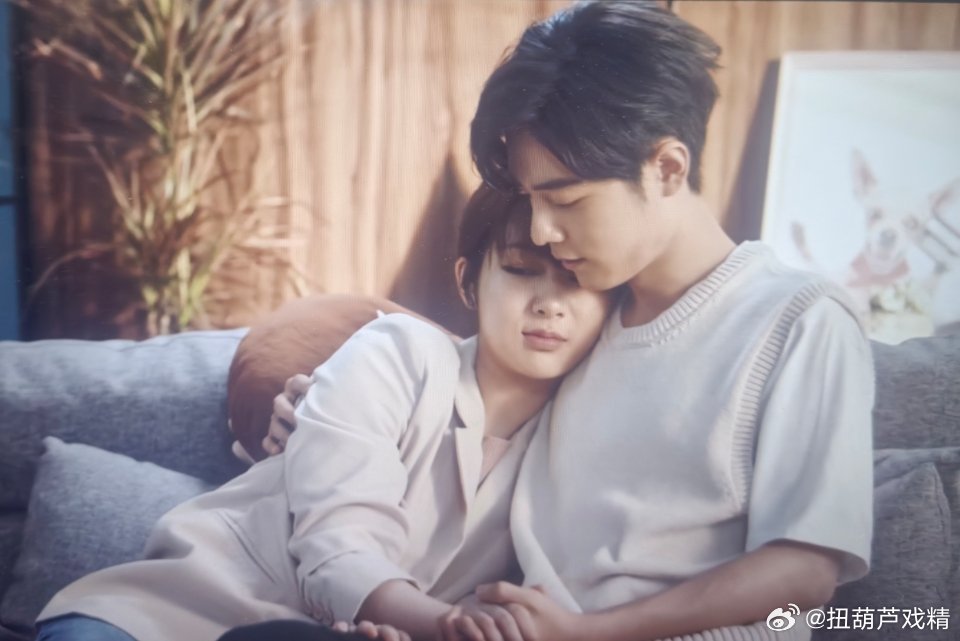 因为女主弃剧了，男主工伤 