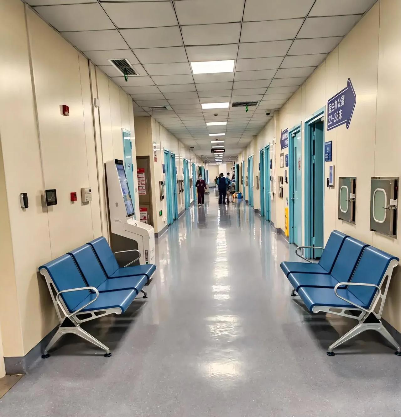 楼上的“拼命三郎”走了，才35岁！

昨天半夜，楼道里一阵压抑的哭声，还有杂乱的