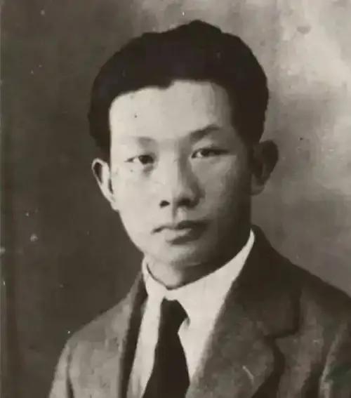 1935 年 7 月 17 日，人民音乐家聂耳在日本神奈川县藤泽市鹄沼海岸游泳时