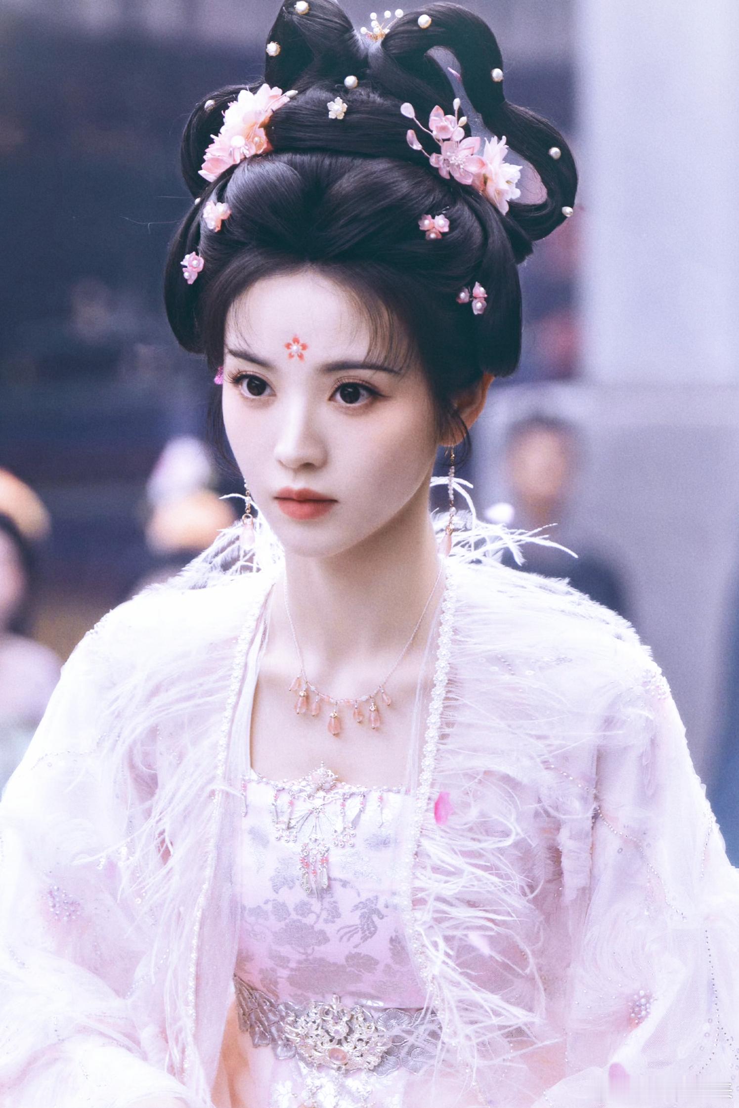 我家梅祯。。。初遇好美好吧，一见钟情如此简单。颜狗袭来 