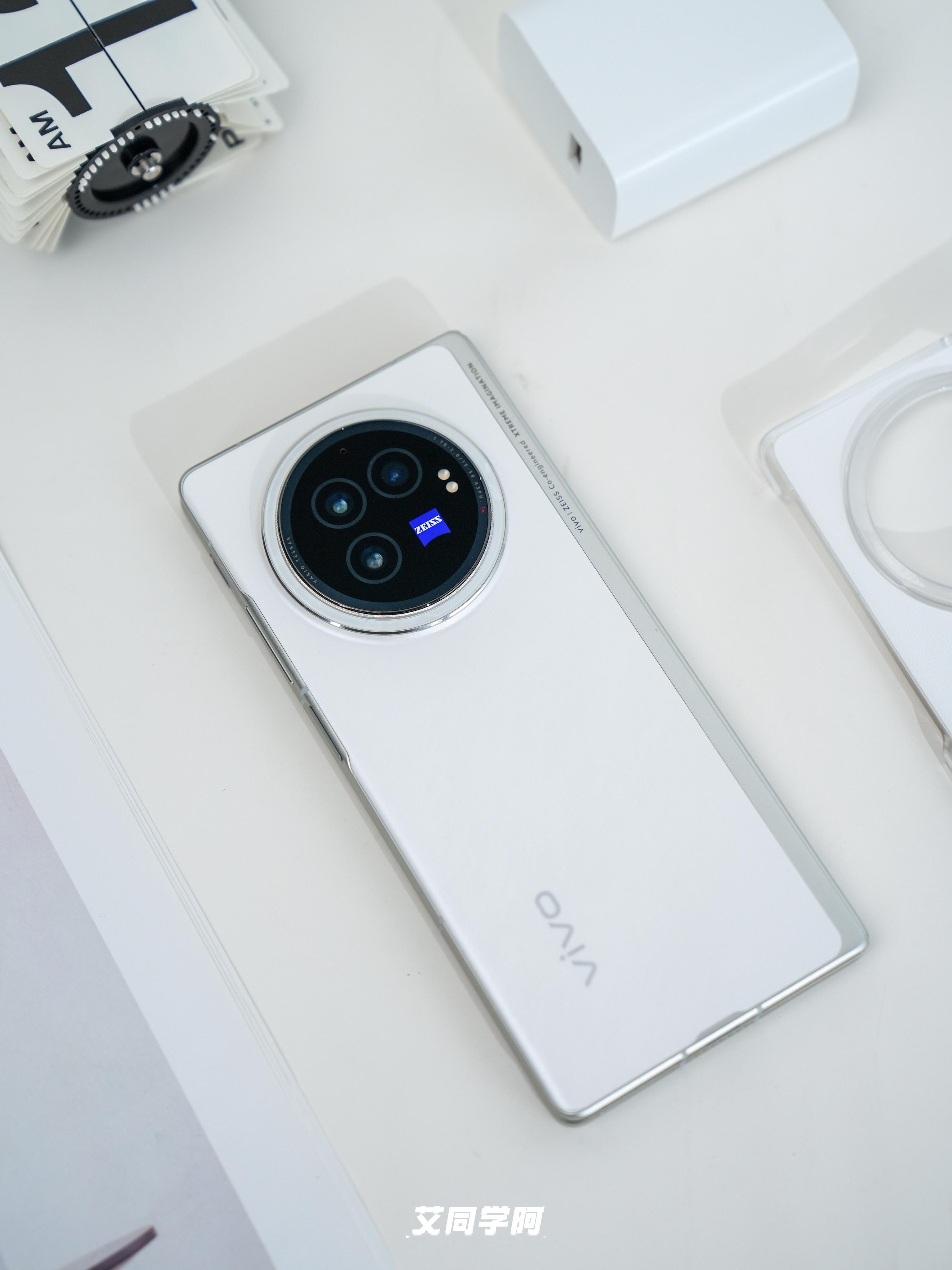 #预算7000选折叠屏还是iPhone15Pro# 说句实话，这两个其实都不在一