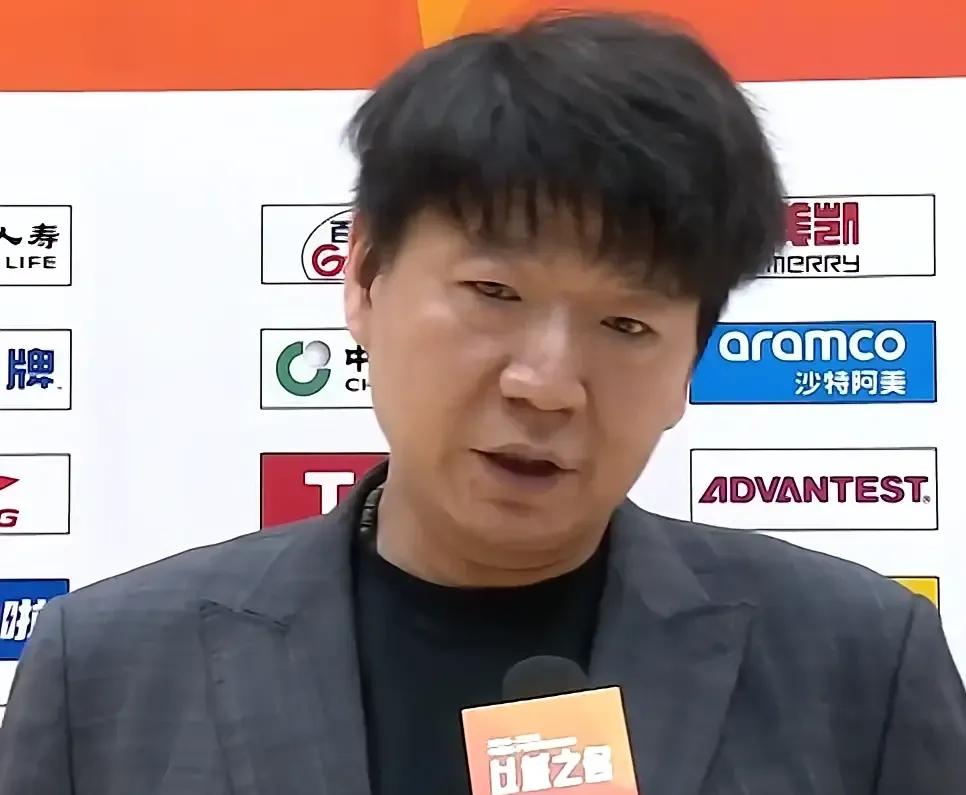 邱彪教练直言：上海男篮是联盟攻守最好的球队，而且阵容轮转很均衡，首发跟替补都实力