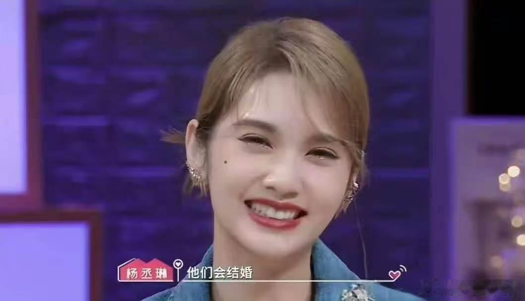 杨丞琳发文恭喜侯卓成杨汝晴杨丞琳恭喜侯卓成求婚杨汝晴嗑学家天花板杨丞琳上线，卓晴