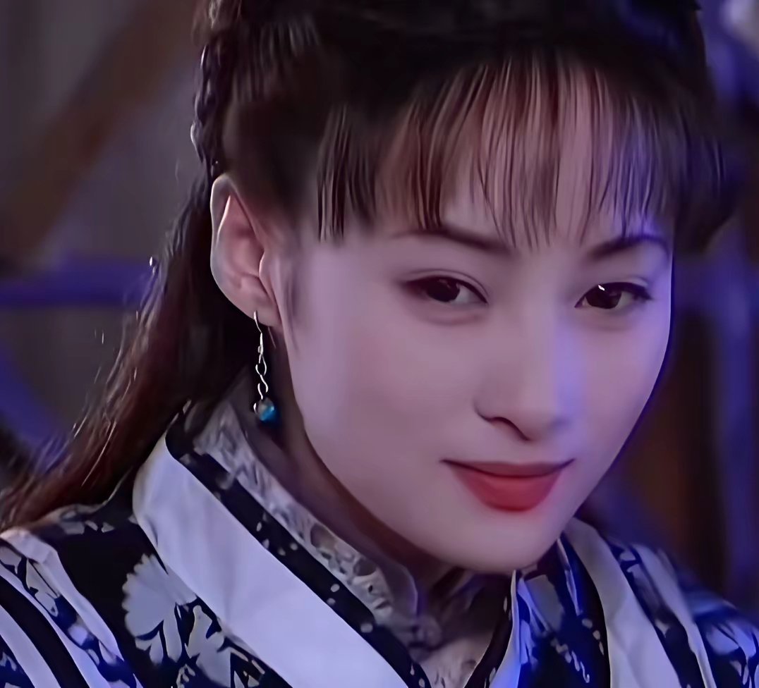 28岁时的霍思燕和蒋勤勤，谁更美？ 
