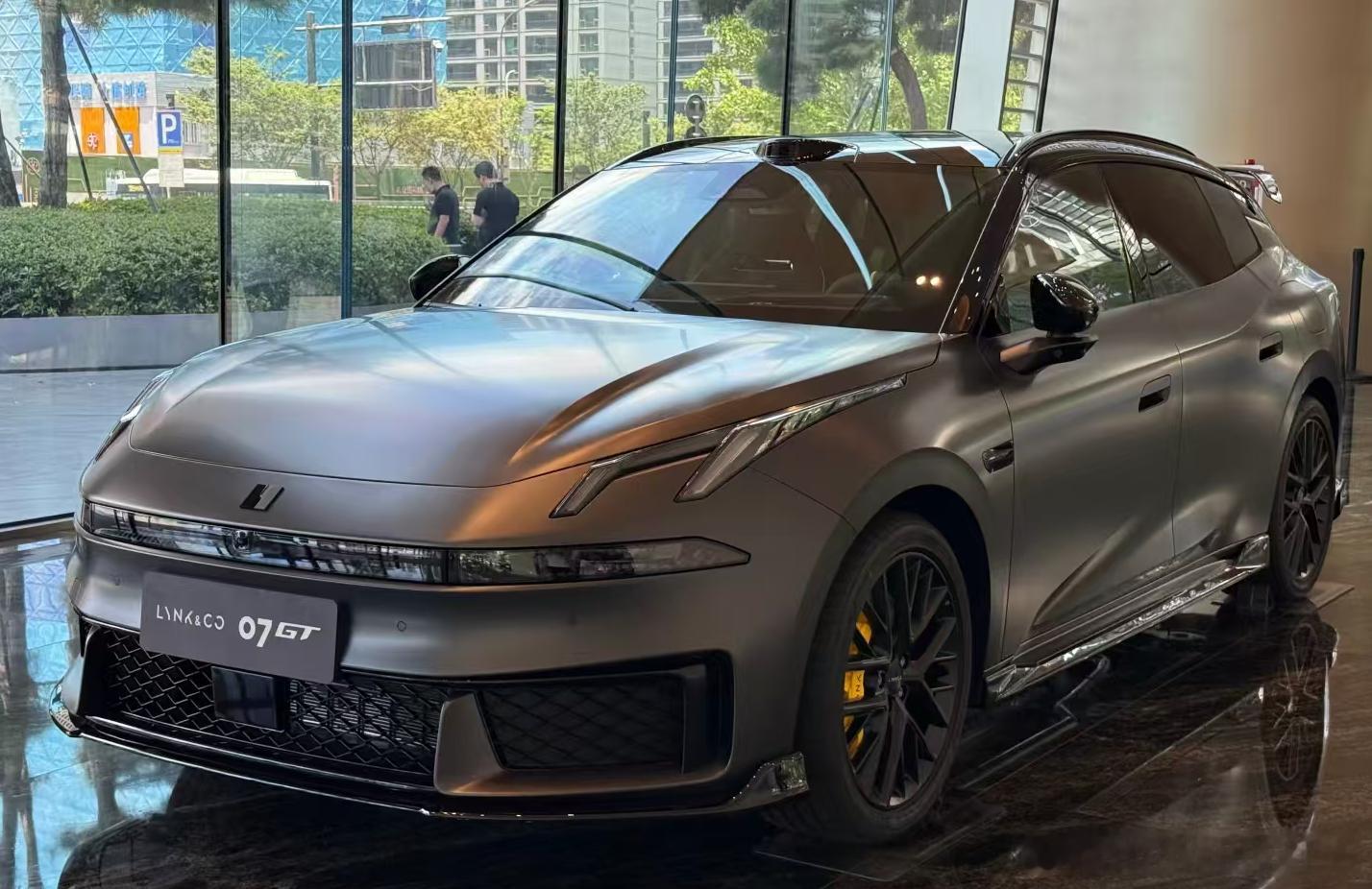 领克 07GT  正式上市，限时指导价 14.58 万起，共有四款车型200 超