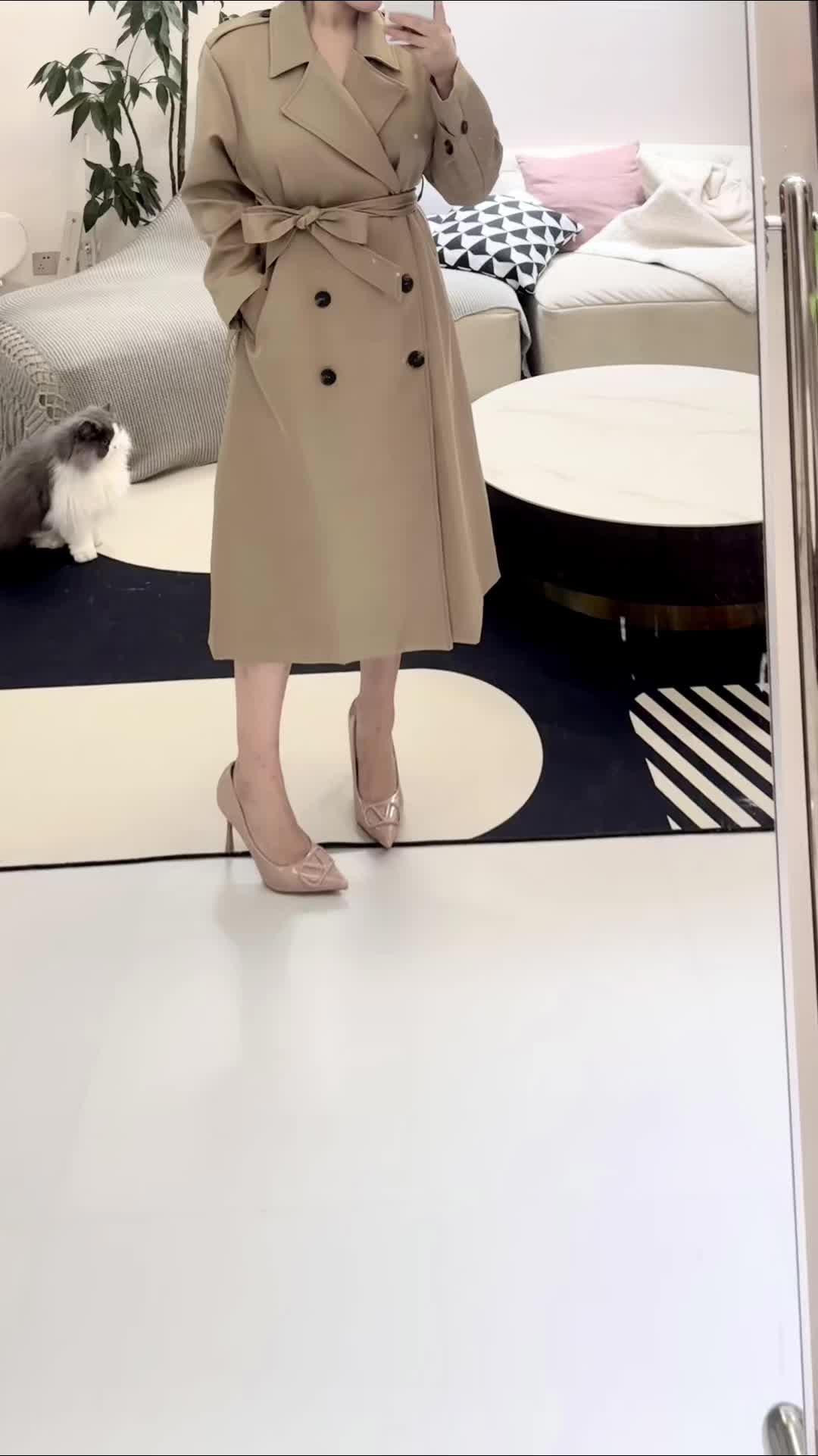 刚买了高跟你又说喜欢lululemon 或者球鞋搭配牛仔裤？