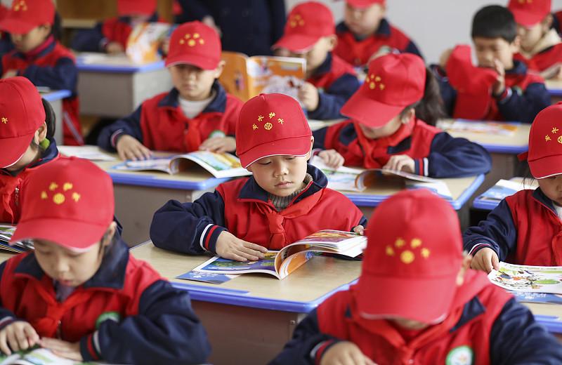 共同富裕和资源均衡配置，真的是走社会主义道路绕不开的核心方向。
之前全面建成小康