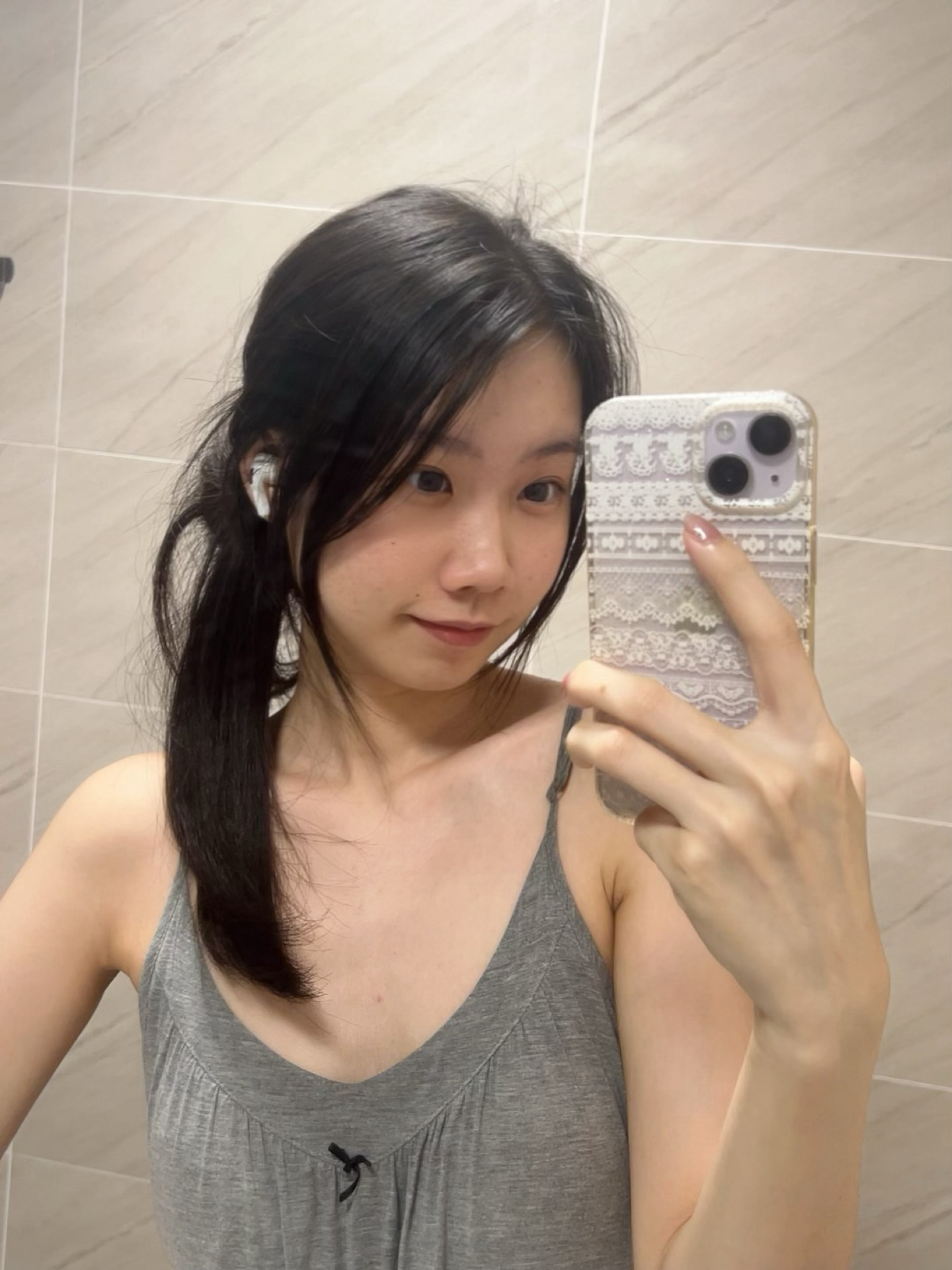 姐妹们我买到了很自然很裸又漂亮适合素颜的的con！！ 