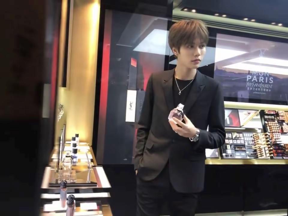 最近还好吗 还讲冷笑话吗。小橘生日快乐林彦俊 ninepercent