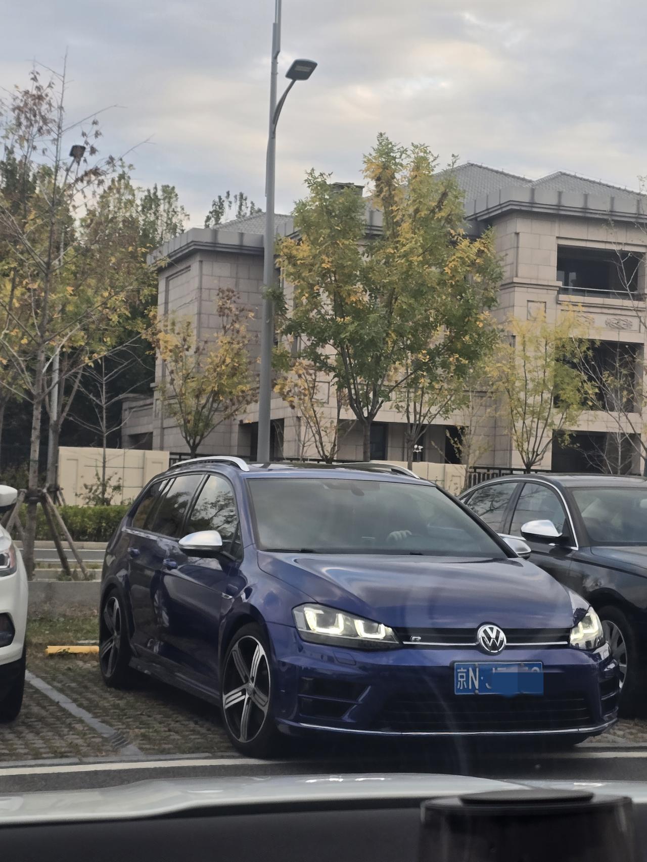 还是旅行版的，相信车主肯定很爱车吧。【来自懂车帝车友圈】