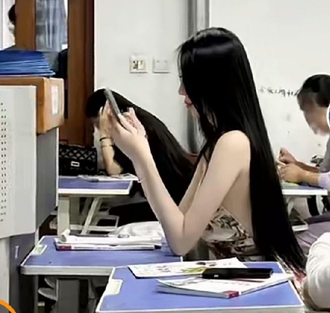 38岁女子入职公司一个月就怀孕了。

深圳搬过来的一家公司，招聘了一位PMC，刚