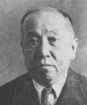 1949年，上海解放前夕，钟表大亨孙梅堂做出了一个重要决定，不和那些买船票离开的