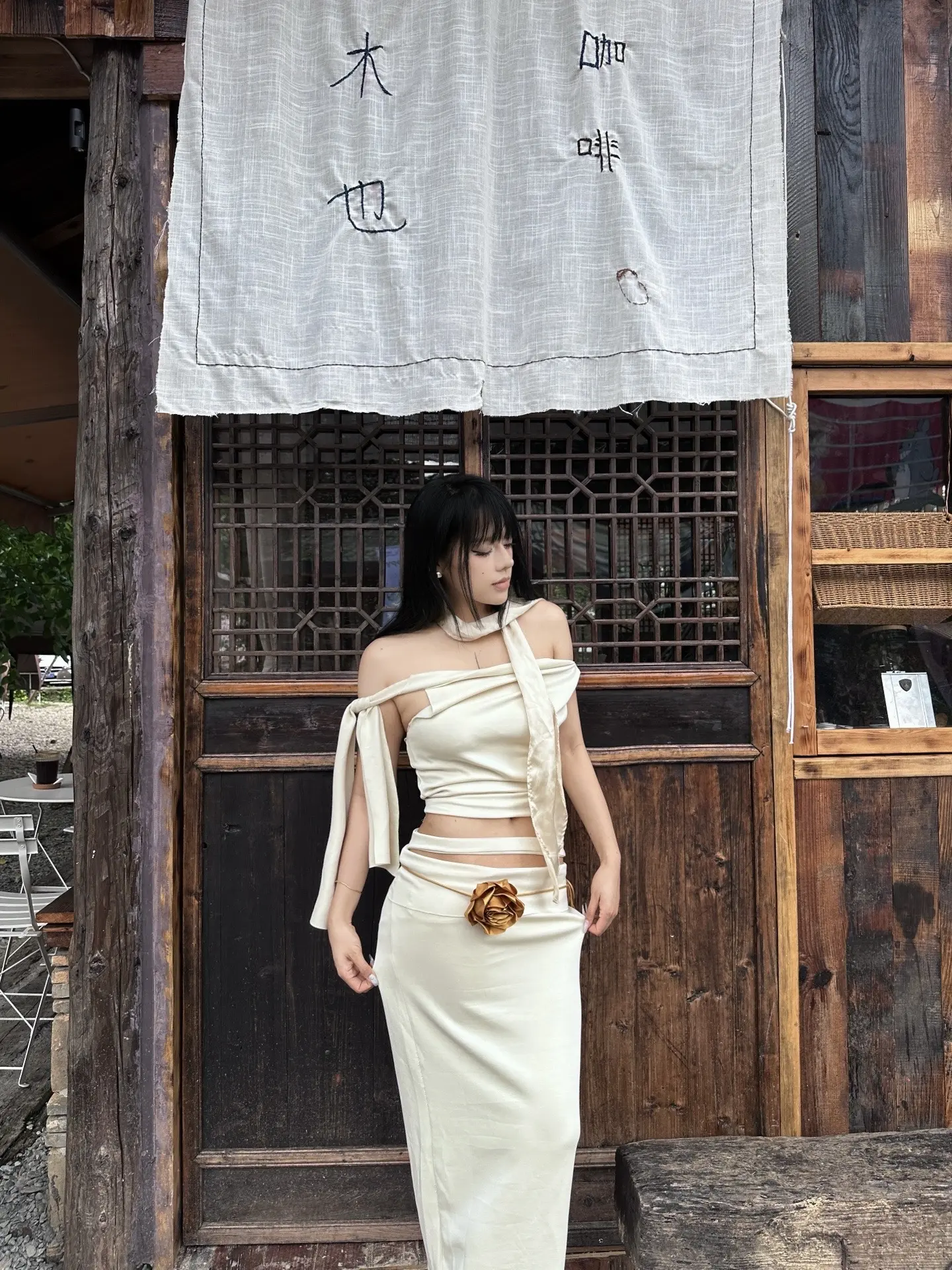 你我大概都有苦衷 所以成为不了我们。